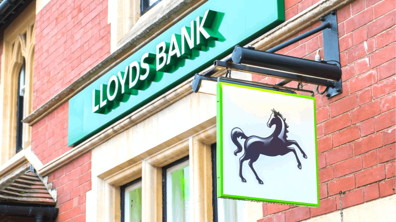 Learn How to Use Lloyds Bank App and Its Features